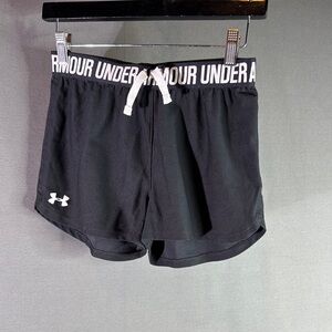 Under Armour Black Athletic‎ Shorts Lightweight Performance youth, large girls